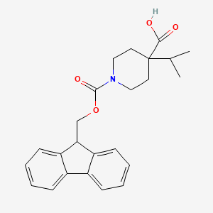 1-(9H-Fluoren-9-ylmethoxycarbonyl)-4-propan-2-ylpiperidine-4-carboxylic acid