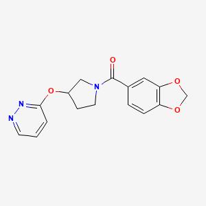 molecular formula C16H15N3O4 B2782806 苯并[d][1,3]二噁烷-5-基(3-(吡啶并[3,4-d]嘧啶-3-氧基)吡咯啉-1-基)甲酮 CAS No. 2034500-70-2