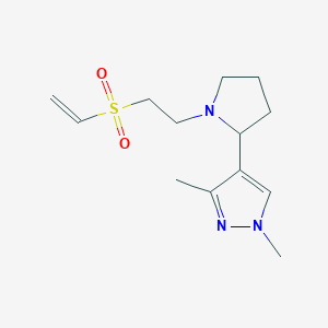 molecular formula C13H21N3O2S B2783152 4-[1-(2-Ethenylsulfonylethyl)pyrrolidin-2-yl]-1,3-dimethylpyrazole CAS No. 2249110-77-6