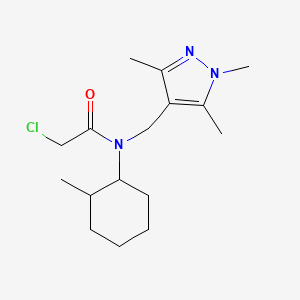 molecular formula C16H26ClN3O B2783226 2-Chloro-N-(2-methylcyclohexyl)-N-[(1,3,5-trimethylpyrazol-4-yl)methyl]acetamide CAS No. 2411244-64-7