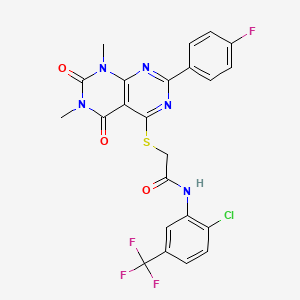 molecular formula C23H16ClF4N5O3S B2783340 N-(2-chloro-5-(trifluoromethyl)phenyl)-2-((2-(4-fluorophenyl)-6,8-dimethyl-5,7-dioxo-5,6,7,8-tetrahydropyrimido[4,5-d]pyrimidin-4-yl)thio)acetamide CAS No. 852170-44-6