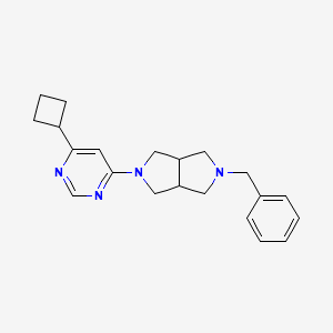 molecular formula C21H26N4 B2784599 4-{5-Benzyl-octahydropyrrolo[3,4-c]pyrrol-2-yl}-6-cyclobutylpyrimidine CAS No. 2199113-54-5