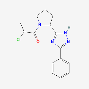 molecular formula C15H17ClN4O B2784768 2-Chloro-1-[2-(3-phenyl-1H-1,2,4-triazol-5-yl)pyrrolidin-1-yl]propan-1-one CAS No. 2411306-76-6