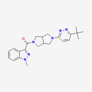 molecular formula C23H28N6O B2785993 [2-(6-Tert-butylpyridazin-3-yl)-1,3,3a,4,6,6a-hexahydropyrrolo[3,4-c]pyrrol-5-yl]-(1-methylindazol-3-yl)methanone CAS No. 2415489-92-6
