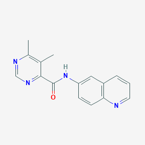 molecular formula C16H14N4O B2786596 5,6-Dimethyl-N-quinolin-6-ylpyrimidine-4-carboxamide CAS No. 2415622-66-9