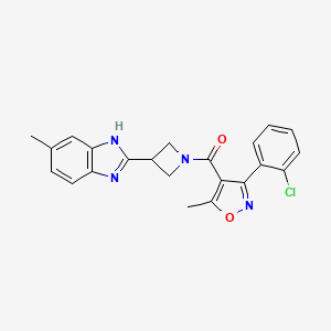 molecular formula C22H19ClN4O2 B2786818 (3-(2-chlorophenyl)-5-methylisoxazol-4-yl)(3-(5-methyl-1H-benzo[d]imidazol-2-yl)azetidin-1-yl)methanone CAS No. 1396680-10-6