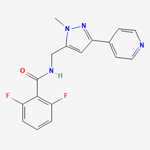molecular formula C17H14F2N4O B2788291 2,6-Difluoro-N-[(2-methyl-5-pyridin-4-ylpyrazol-3-yl)methyl]benzamide CAS No. 2310013-56-8