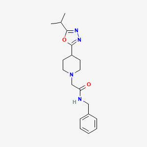 molecular formula C19H26N4O2 B2788381 N-benzyl-2-(4-(5-isopropyl-1,3,4-oxadiazol-2-yl)piperidin-1-yl)acetamide CAS No. 1251680-21-3