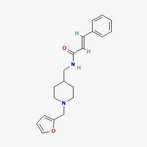 molecular formula C20H24N2O2 B2789032 N-((1-(furan-2-ylmethyl)piperidin-4-yl)methyl)cinnamamide CAS No. 1212765-05-3
