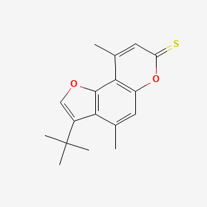 molecular formula C17H18O2S B2789648 3-tert-butyl-4,9-dimethyl-7H-furo[2,3-f]chromene-7-thione CAS No. 951975-11-4