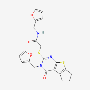 molecular formula C21H19N3O4S2 B2790078 N-(furan-2-ylmethyl)-2-((3-(furan-2-ylmethyl)-4-oxo-4,5,6,7-tetrahydro-3H-cyclopenta[4,5]thieno[2,3-d]pyrimidin-2-yl)thio)acetamide CAS No. 717832-11-6