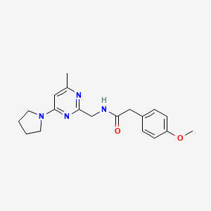 B2790837 2-(4-methoxyphenyl)-N-((4-methyl-6-(pyrrolidin-1-yl)pyrimidin-2-yl)methyl)acetamide CAS No. 1797328-69-8
