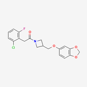 1-(3-((Benzo[d][1,3]dioxol-5-yloxy)methyl)azetidin-1-yl)-2-(2-chloro-6-fluorophenyl)ethanone