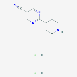 molecular formula C10H14Cl2N4 B2793814 2-哌啶-4-基嘧啶-5-羧腈；二盐酸盐 CAS No. 2470437-76-2