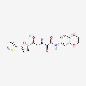 molecular formula C20H18N2O6S B2795181 N'-(2,3-Dihydro-1,4-benzodioxin-6-yl)-N-[2-hydroxy-2-(5-thiophen-2-ylfuran-2-yl)ethyl]oxamide CAS No. 2320533-58-0