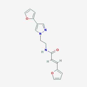 molecular formula C16H15N3O3 B2795589 (E)-3-(furan-2-yl)-N-(2-(4-(furan-2-yl)-1H-pyrazol-1-yl)ethyl)acrylamide CAS No. 2034997-95-8