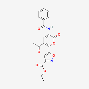 molecular formula C20H16N2O7 B2796120 乙酸乙酯5-[5-乙酰基-3-(苯甲酰氨基)-2-氧代-2H-吡喃-6-基]-3-异噁唑甲酸酯 CAS No. 341966-24-3