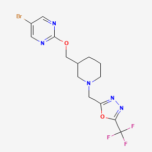 molecular formula C14H15BrF3N5O2 B2796184 2-[[3-[(5-Bromopyrimidin-2-yl)oxymethyl]piperidin-1-yl]methyl]-5-(trifluoromethyl)-1,3,4-oxadiazole CAS No. 2379976-75-5