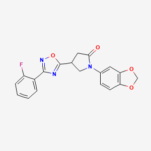 1-(Benzo[d][1,3]dioxol-5-yl)-4-(3-(2-fluorophenyl)-1,2,4-oxadiazol-5-yl)pyrrolidin-2-one