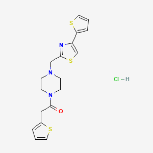 molecular formula C18H20ClN3OS3 B2796619 2-(Thiophen-2-yl)-1-(4-((4-(thiophen-2-yl)thiazol-2-yl)methyl)piperazin-1-yl)ethanone hydrochloride CAS No. 1216565-09-1