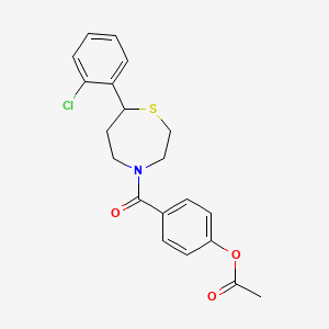 molecular formula C20H20ClNO3S B2797594 4-(7-(2-Chlorophenyl)-1,4-thiazepane-4-carbonyl)phenyl acetate CAS No. 1795302-62-3