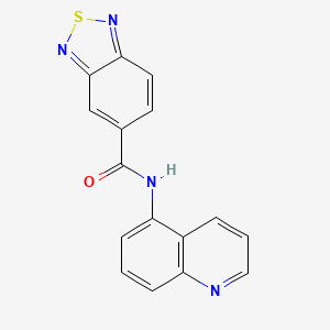 molecular formula C16H10N4OS B2797801 N-(喹啉-5-基)苯并[c][1,2,5]噻二唑-5-甲酰胺 CAS No. 1206987-77-0