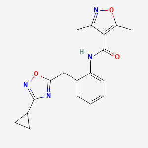 molecular formula C18H18N4O3 B2798305 N-(2-((3-cyclopropyl-1,2,4-oxadiazol-5-yl)methyl)phenyl)-3,5-dimethylisoxazole-4-carboxamide CAS No. 2034455-10-0