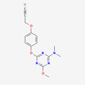 molecular formula C15H16N4O3 B2798533 N-{4-methoxy-6-[4-(2-propynyloxy)phenoxy]-1,3,5-triazin-2-yl}-N,N-dimethylamine CAS No. 882750-02-9