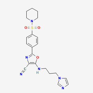 molecular formula C21H24N6O3S B2799198 5-{[3-(1H-咪唑-1-基)丙基]氨基}-2-(4-(哌啶-1-基磺酰)苯基)-1,3-噁唑-4-甲腈 CAS No. 941243-69-2