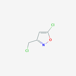 molecular formula C4H3Cl2NO B2799591 5-Chloro-3-(chloromethyl)isoxazole CAS No. 2377033-91-3
