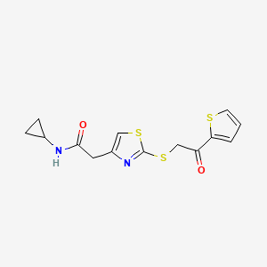 molecular formula C14H14N2O2S3 B2802066 N-环丙基-2-(2-((2-氧代-2-(噻吩-2-基)乙基)硫)噻唑-4-基)乙酰胺 CAS No. 1021113-61-0