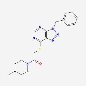 2-((3-benzyl-3H-[1,2,3]triazolo[4,5-d]pyrimidin-7-yl)thio)-1-(4-methylpiperidin-1-yl)ethanone