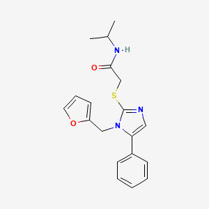 molecular formula C19H21N3O2S B2802431 2-({1-[(呋喃-2-基)甲基]-5-苯基-1H-咪唑-2-基}硫醚)-N-(异丙基)乙酰胺 CAS No. 930006-14-7