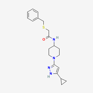 2-(benzylthio)-N-(1-(5-cyclopropyl-1H-pyrazol-3-yl)piperidin-4-yl)acetamide