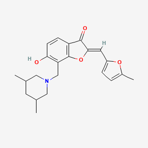 (Z)-7-((3,5-dimethylpiperidin-1-yl)methyl)-6-hydroxy-2-((5-methylfuran-2-yl)methylene)benzofuran-3(2H)-one