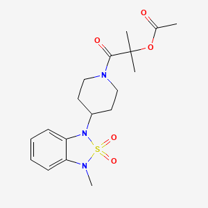 molecular formula C18H25N3O5S B2803468 2-甲基-1-(4-(3-甲基-2,2-二氧代苯并[c][1,2,5]噻二唑-1(3H)-基)哌啶-1-基)-1-氧代丙烷-2-基乙酸酯 CAS No. 2034372-97-7