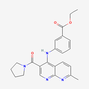 molecular formula C23H24N4O3 B2803612 乙酸3-((7-甲基-3-(吡咯啉-1-甲酰)-1,8-萘啶-4-基)氨基)苯甲酸酯 CAS No. 1251689-23-2