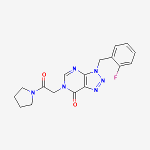 molecular formula C17H17FN6O2 B2803705 3-(2-fluorobenzyl)-6-(2-oxo-2-(pyrrolidin-1-yl)ethyl)-3H-[1,2,3]triazolo[4,5-d]pyrimidin-7(6H)-one CAS No. 847382-92-7