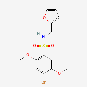 molecular formula C13H14BrNO5S B2804365 4-溴-N-(2-呋喃甲基)-2,5-二甲氧基苯磺酰胺 CAS No. 409357-68-2