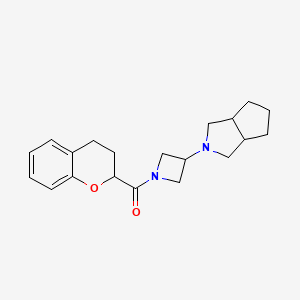 molecular formula C20H26N2O2 B2805683 [3-(3,3a,4,5,6,6a-Hexahydro-1H-cyclopenta[c]pyrrol-2-yl)azetidin-1-yl]-(3,4-dihydro-2H-chromen-2-yl)methanone CAS No. 2415599-70-9