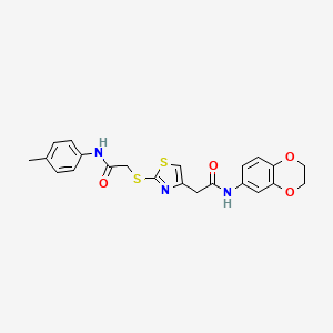 molecular formula C22H21N3O4S2 B2806935 N-(2,3-二氢苯并[b][1,4]二噁烷-6-基)-2-(2-((2-氧代-2-(对甲苯基氨基)乙基)硫)噻唑-4-基)乙酰胺 CAS No. 941922-15-2