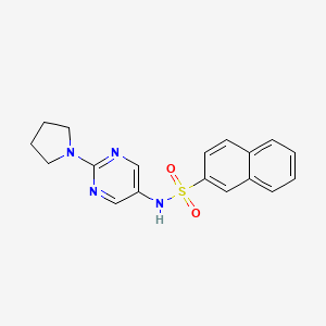 molecular formula C18H18N4O2S B2807060 N-(2-(pyrrolidin-1-yl)pyrimidin-5-yl)naphthalene-2-sulfonamide CAS No. 1421504-32-6
