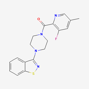 molecular formula C18H17FN4OS B2808295 3-[4-(3-Fluoro-5-methylpyridine-2-carbonyl)piperazin-1-yl]-1,2-benzothiazole CAS No. 2415487-43-1