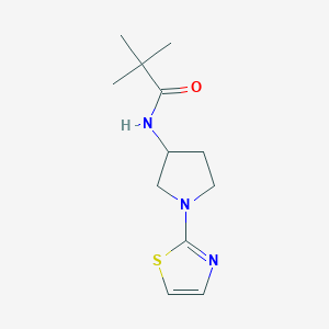 molecular formula C12H19N3OS B2808355 N-(1-(噻唑-2-基)吡咯烷-3-基)季戊酰胺 CAS No. 1797183-07-3