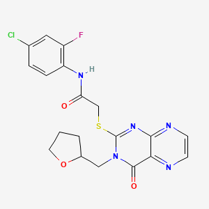 molecular formula C19H17ClFN5O3S B2808439 N-(4-chloro-2-fluorophenyl)-2-[4-oxo-3-(oxolan-2-ylmethyl)pteridin-2-yl]sulfanylacetamide CAS No. 902880-59-5