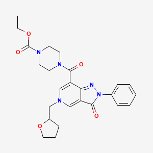 molecular formula C25H29N5O5 B2808501 乙酸乙酯 4-(3-氧代-2-苯基-5-((二氢呋喃-2-基)甲基)-3,5-二氢-2H-吡唑并[4,3-c]吡啶-7-甲酰基)哌嗪-1-甲酸酯 CAS No. 921507-32-6
