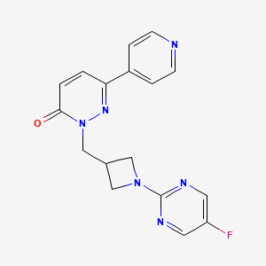2-{[1-(5-Fluoropyrimidin-2-yl)azetidin-3-yl]methyl}-6-(pyridin-4-yl)-2,3-dihydropyridazin-3-one