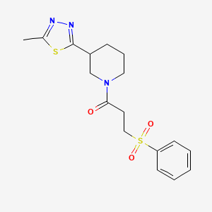 1-(3-(5-Methyl-1,3,4-thiadiazol-2-yl)piperidin-1-yl)-3-(phenylsulfonyl)propan-1-one
