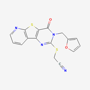 2-((3-(Furan-2-ylmethyl)-4-oxo-3,4-dihydropyrido[3',2':4,5]thieno[3,2-d]pyrimidin-2-yl)thio)acetonitrile