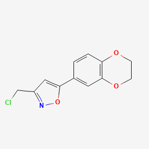 molecular formula C12H10ClNO3 B2811329 3-(Chloromethyl)-5-(2,3-dihydro-1,4-benzodioxin-6-yl)-1,2-oxazole CAS No. 941235-02-5